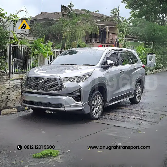 Sewa Innova Zenix dengan Supir