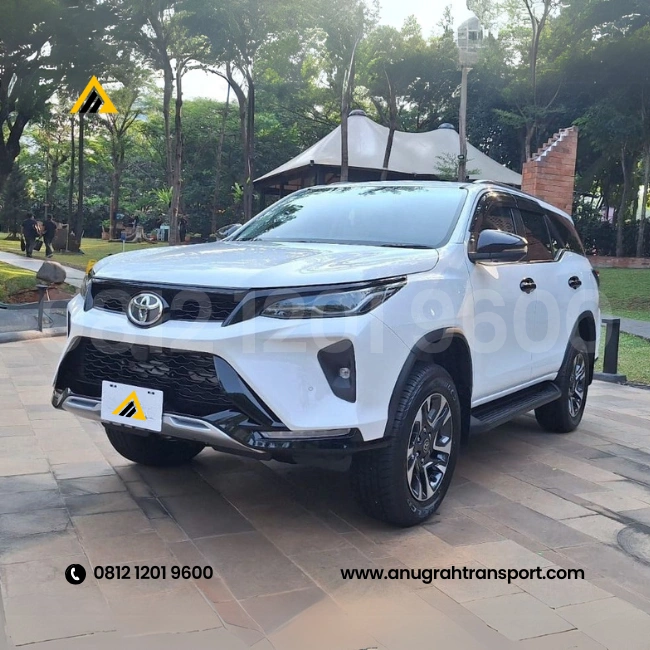 sewa mobil fortuner lepas kunci