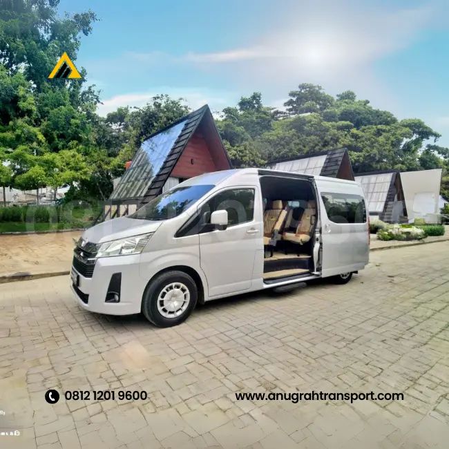 Rental Hiace Premio dengan sopir Jakarta