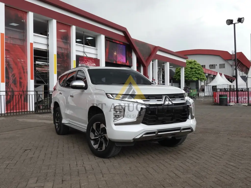 harga rental mobil pajero sport
