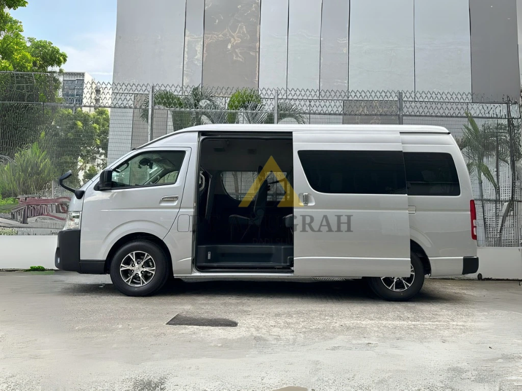 harga sewa mobil hiace