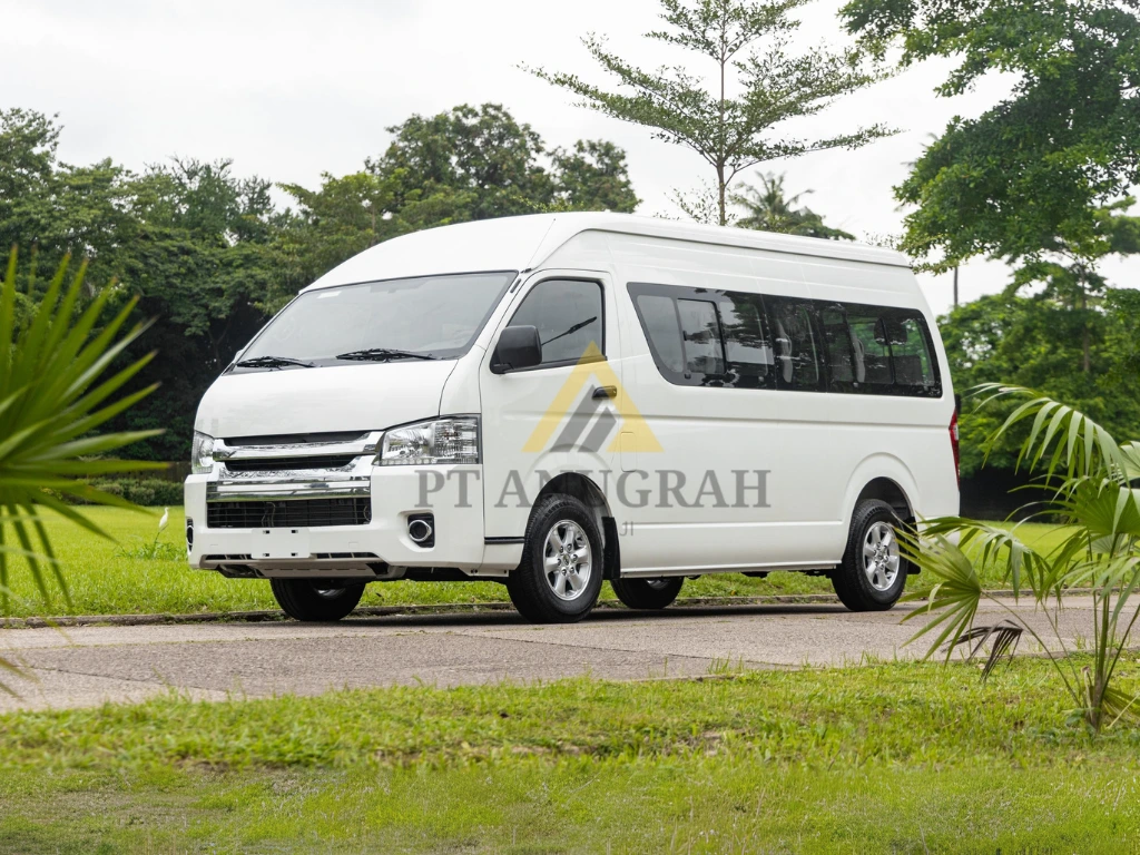 sewa hiace
