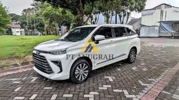 Sewa Mobil Avanza di Tambora