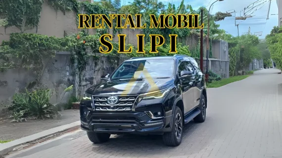 Rental Mobil di Slipi
